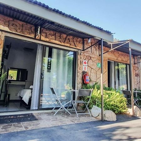 Lephalale Mbs Guest House מראה חיצוני תמונה
